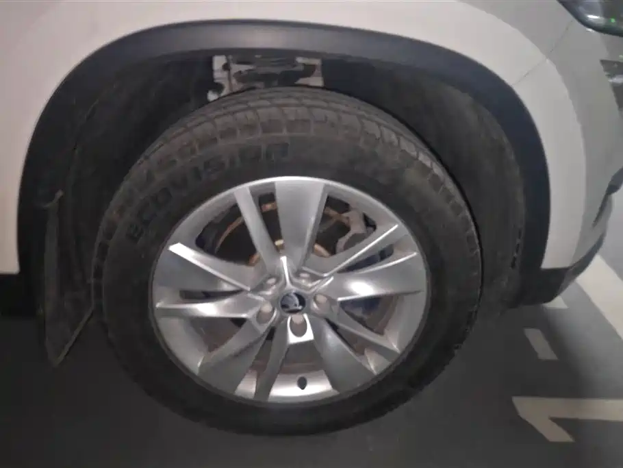 Kodiaq Facelift TSI330 5-seat 2 WD Luxury Enjoyment