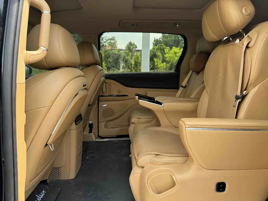 Voyah Dreamer PHEV 4 WD Excellent Qiankun