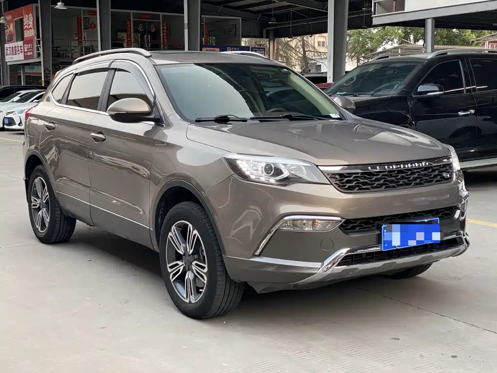Leopaard CS10 1.5 T CVT Distinguished