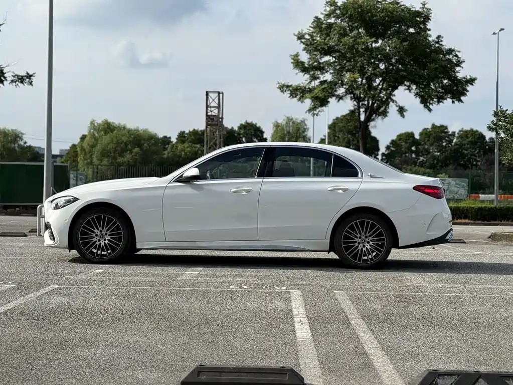 Mercedes-Benz C-Class Facelift II C 260 L Sport