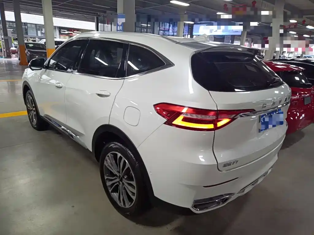Haval F7 2.0 T 2 WD i