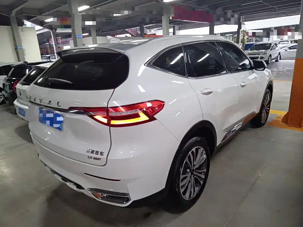 Haval F7 2.0 T 2 WD i