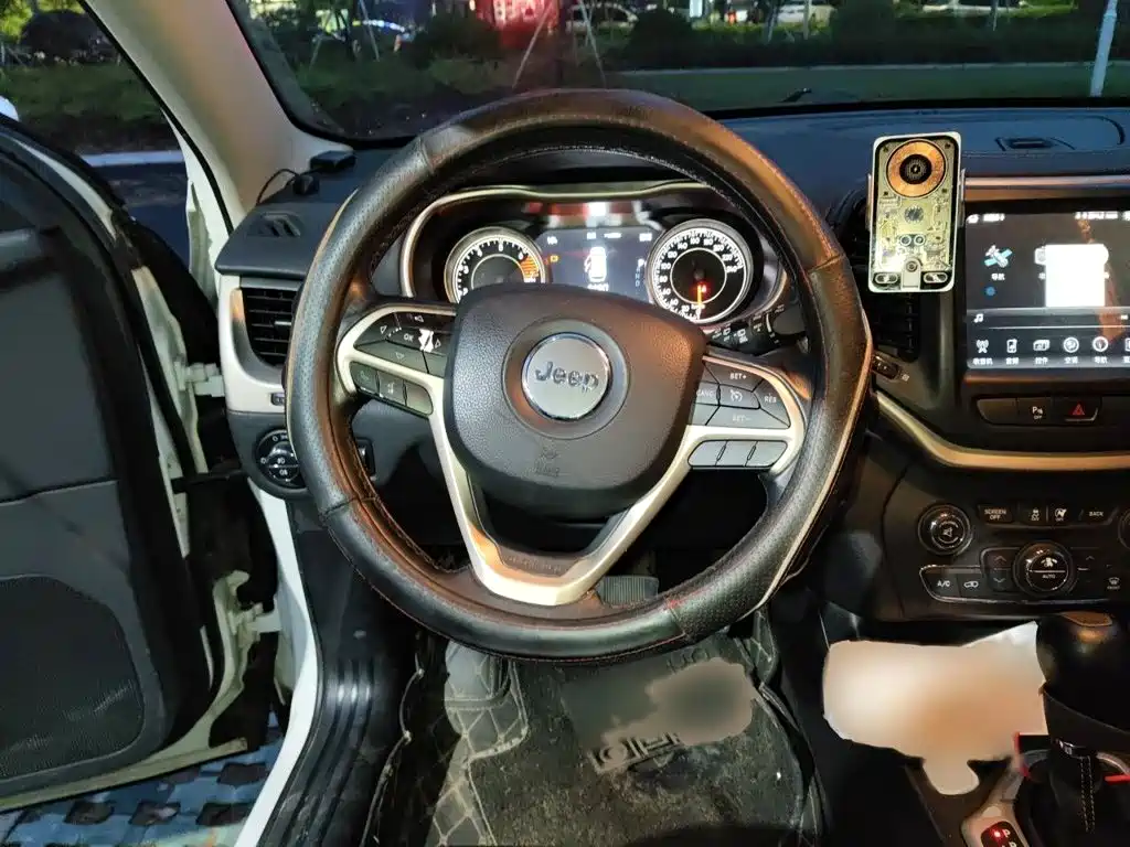 Cherokee 2.4 L Leading Intelligent