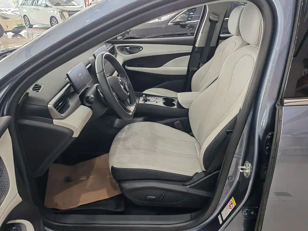 Seal 05 DM-i DM-i Smart Drive 120 KM Flagship