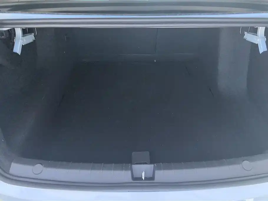 Qin PLUS DM-i Smart Drive 55 KM Leading