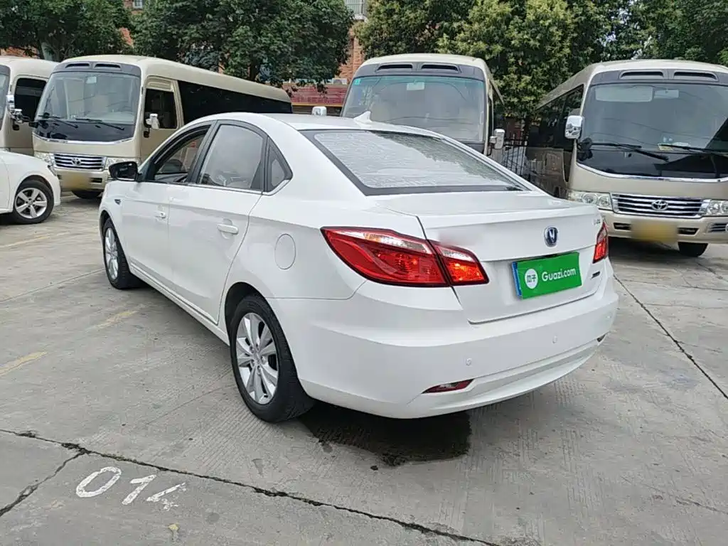 Eado 逸动 2014款 1.6 L 自动尊贵型