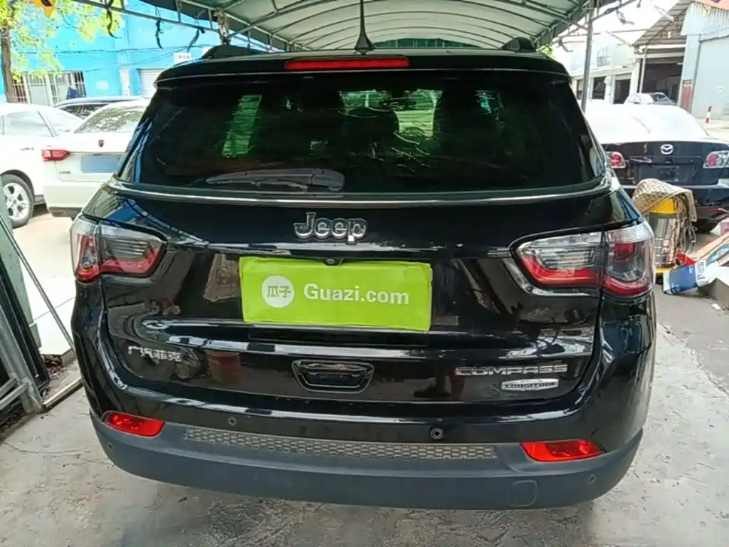 Compass 200 T Auto Home Enjoyment