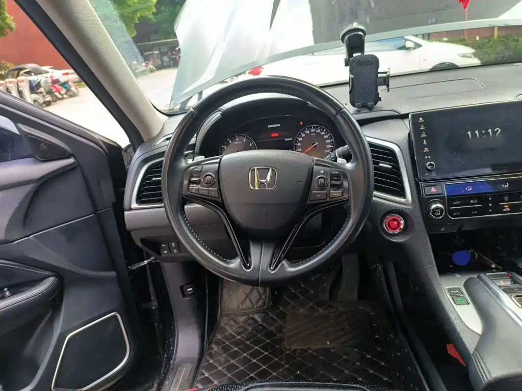 Avancier 370 TURBO 4 WD Premium
