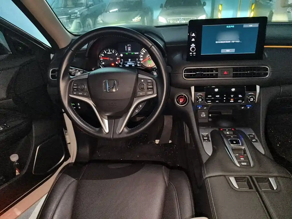 Avancier 370 TURBO 4 WD Premium