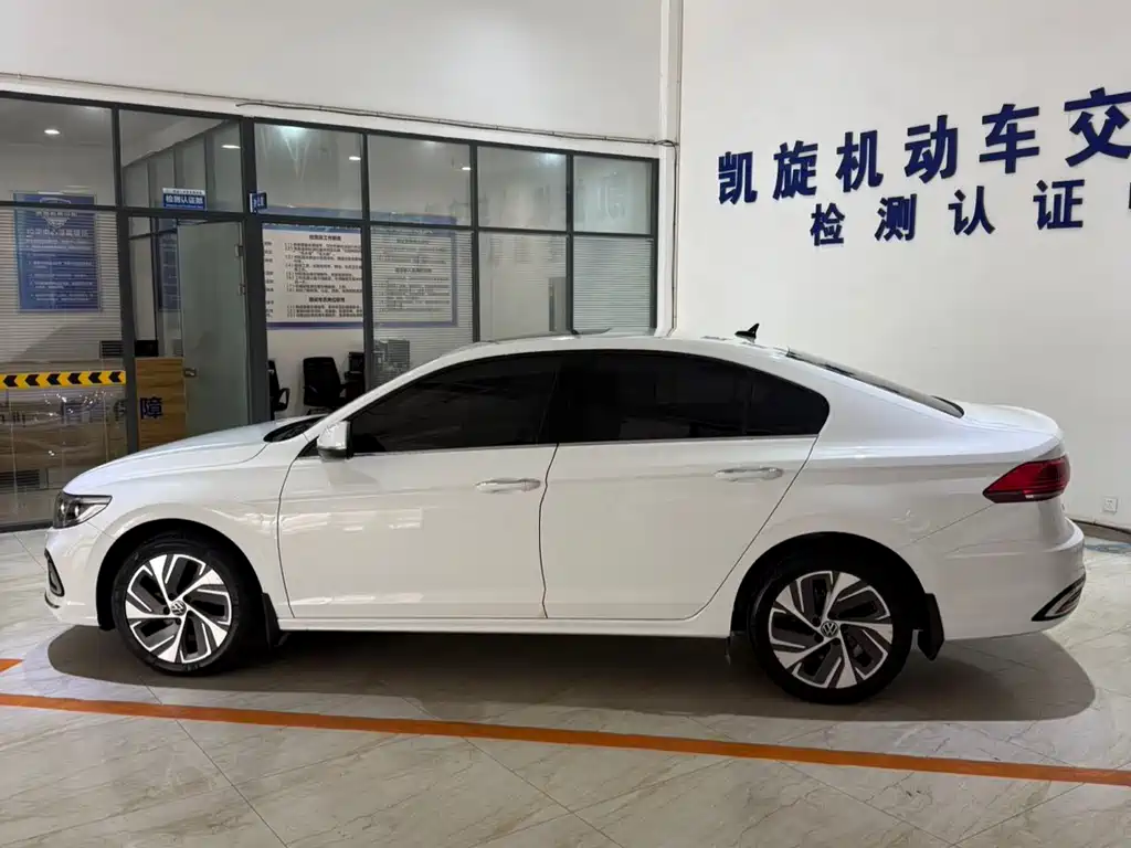Bora 200 TSI DSG Joy Travel PRO