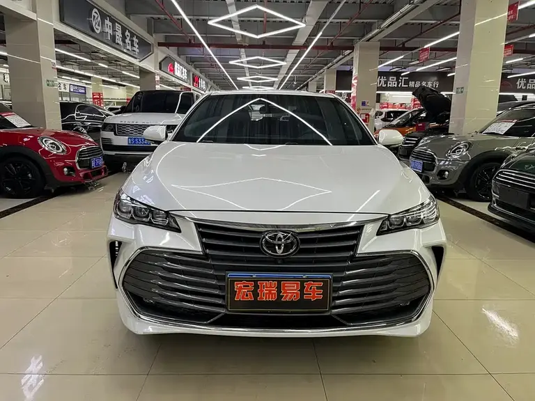 Toyota Avalon 2.0 L XLE Premium CN-VI
