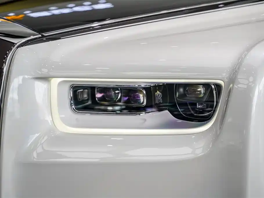 Phantom 6.7 T Standard Wheelbase