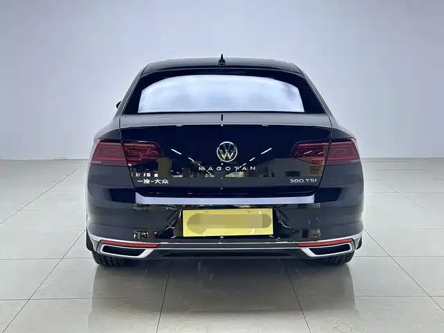 Magotan 3000 10 K Selected 380 TSI DSG Luxury