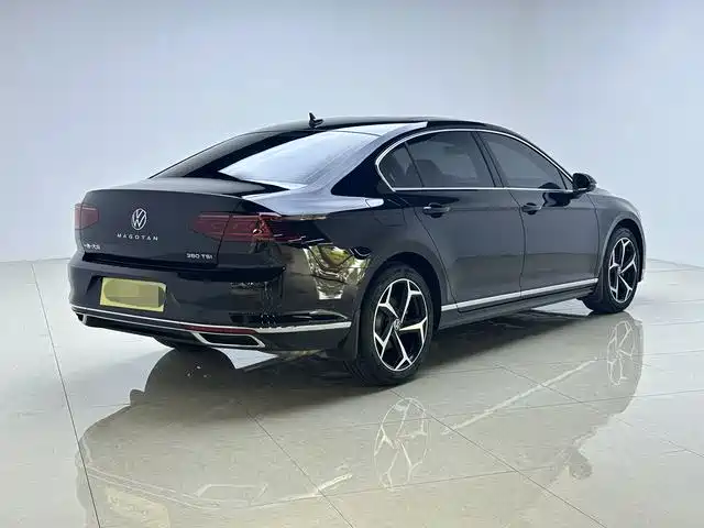 Magotan 3000 10 K Selected 380 TSI DSG Luxury