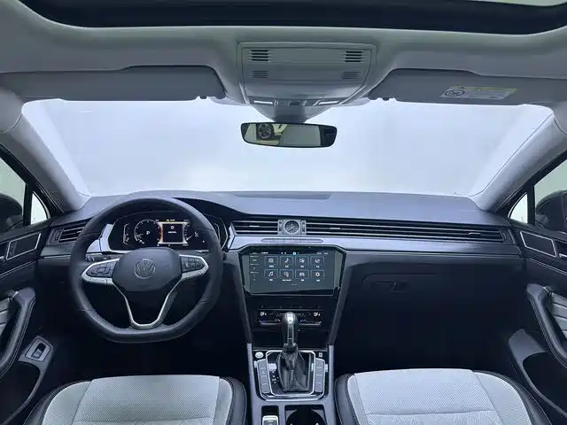 Magotan 3000 10 K Selected 380 TSI DSG Luxury