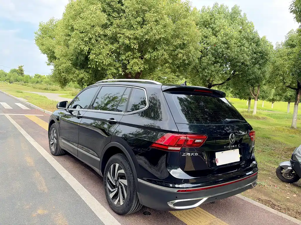 Tiguan L 280 TSI Auto 2 WD Trend Creative Limited