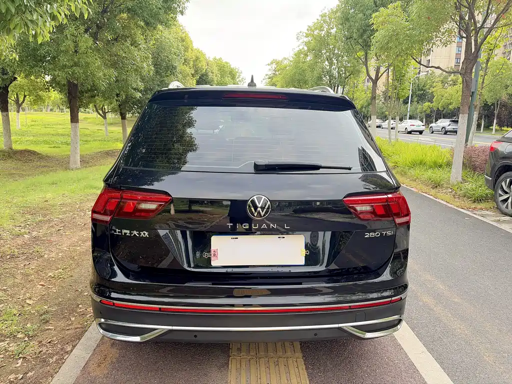 Tiguan L 280 TSI Auto 2 WD Trend Creative Limited