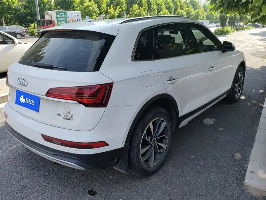 Audi Q5 L Facelift 40 T Luxury Elegant