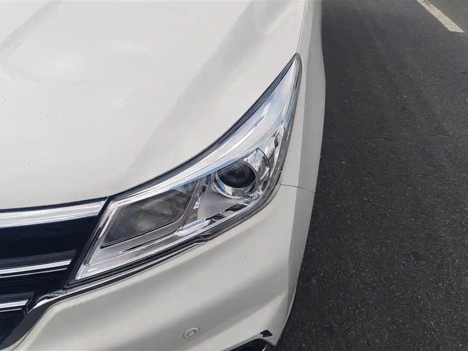 Baojun 730 1.5 T Manual Luxury 7-seat