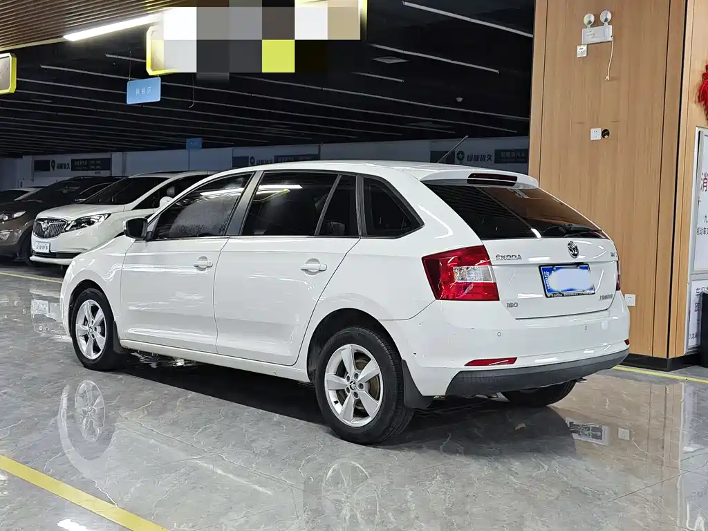 Rapid Spaceback 昕动 2018款 1.6 L 自动舒适版