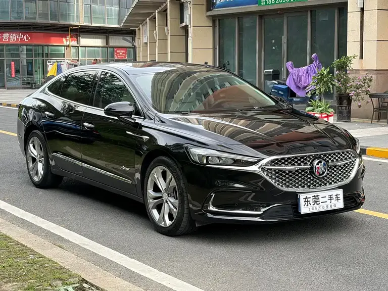 Buick LaCrosse Avenir Avenir Early Enjoyment