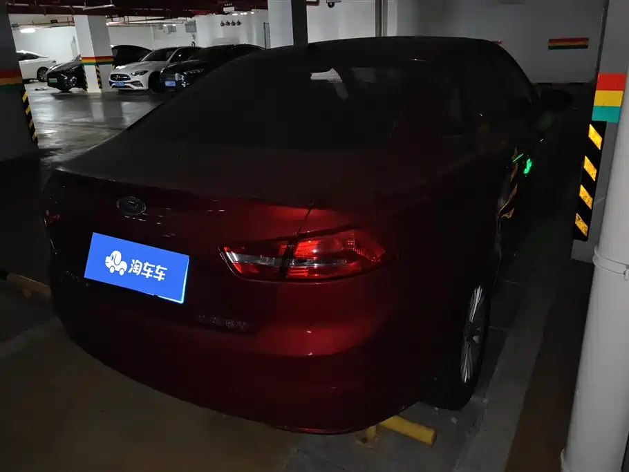 Escort Facelift 1.5 L Auto Comfort