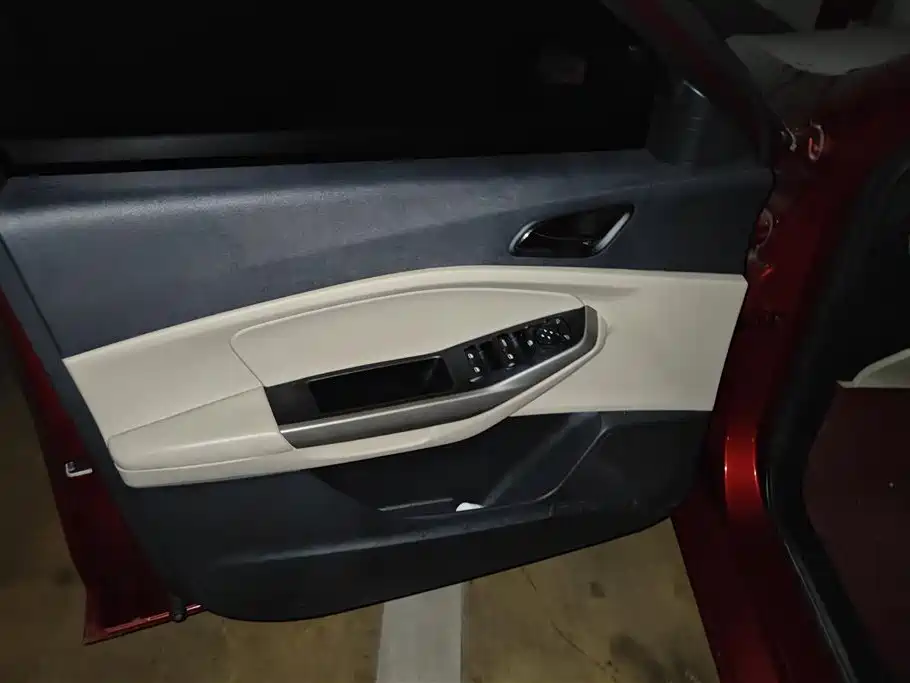 Escort Facelift 1.5 L Auto Comfort