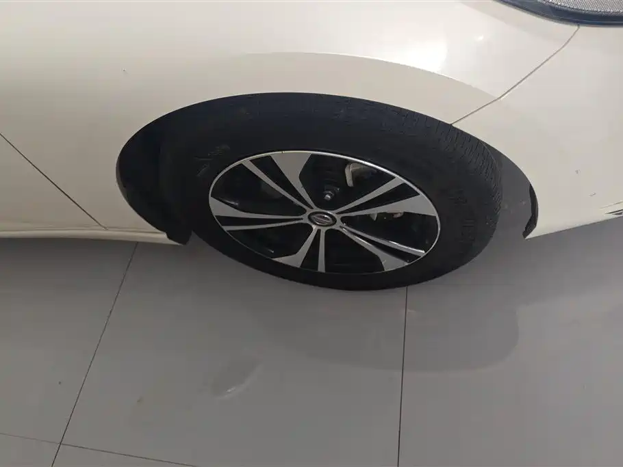 Sylphy 1.6 L XL CVT Joy