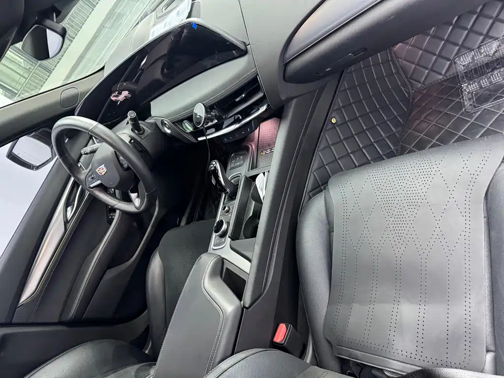 Cadillac CT5 28 T Luxury Pro