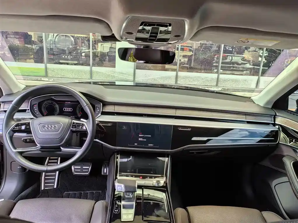 Audi A8 A8 L 55 TFSI quattro Flagship
