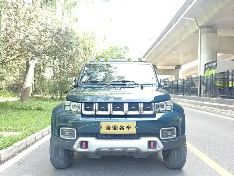 BAIC BJ40 2.0 T Auto 4 WD City Hunter Swordsman