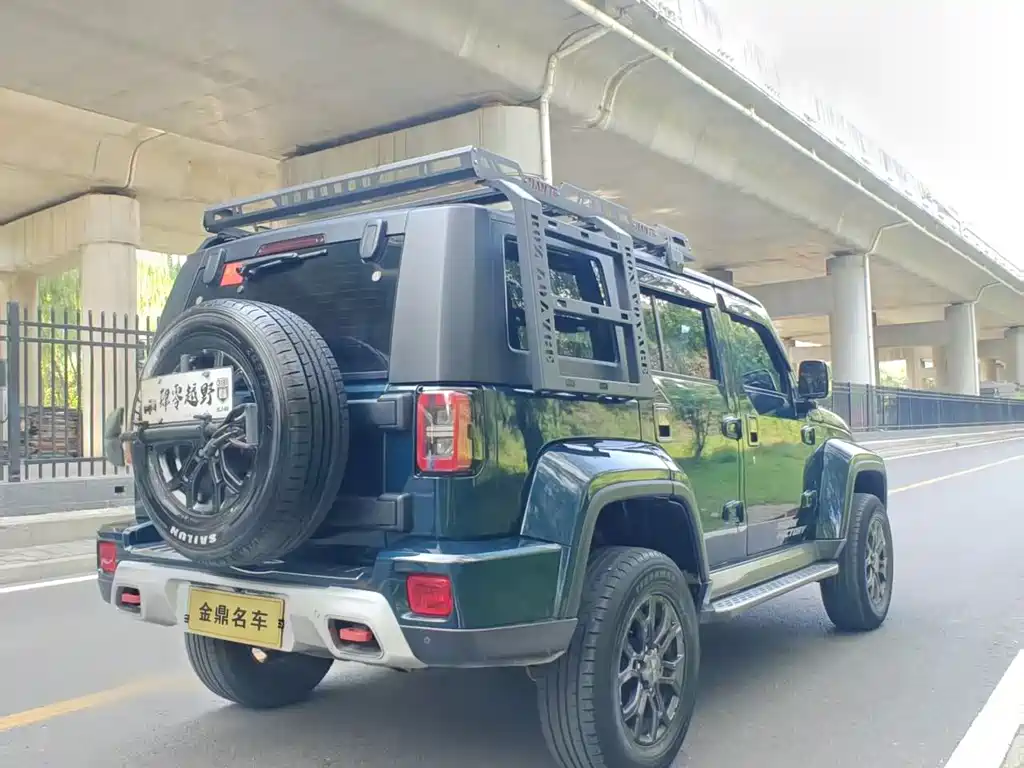 BAIC BJ40 2.0 T Auto 4 WD City Hunter Swordsman