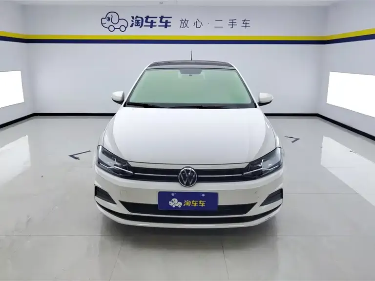 Volkswagen Polo Plus 1.5 L Auto Panoramic Pleasure