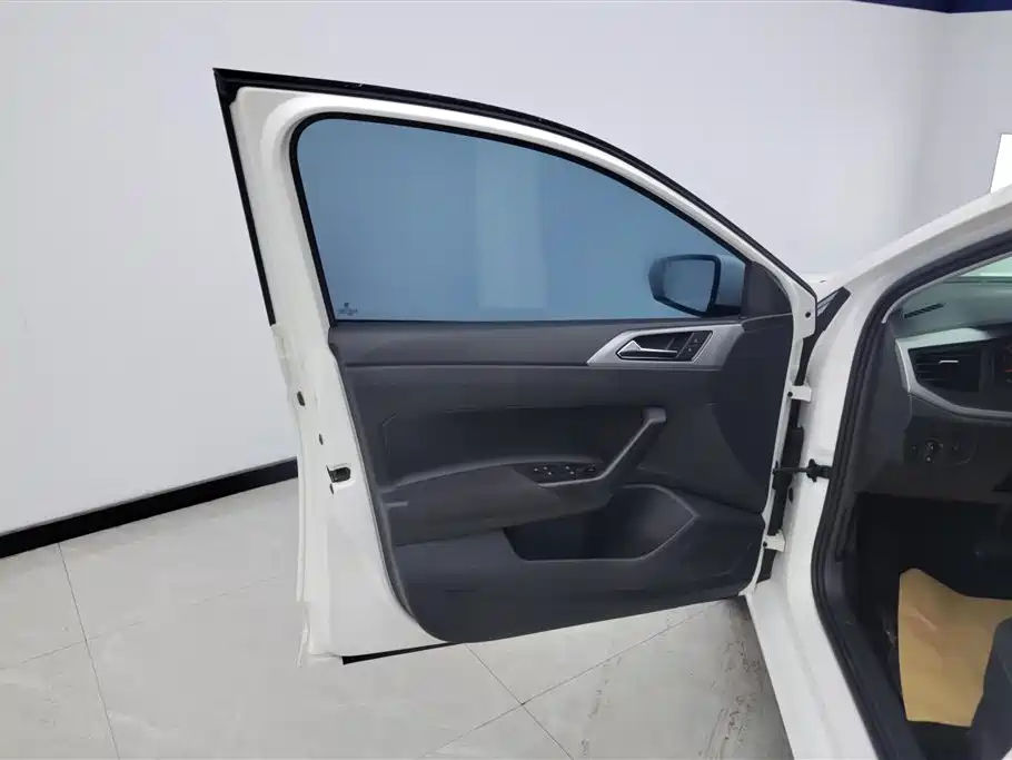 Polo Plus 1.5 L Auto Panoramic Pleasure