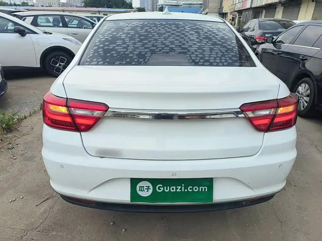 Vision 1.5 L Manual Happy