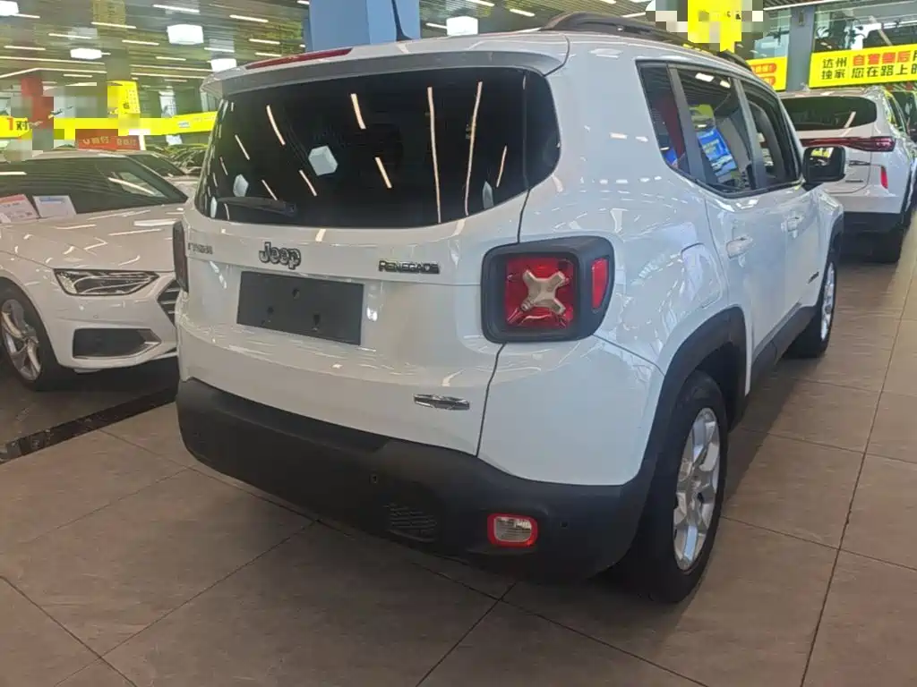 Renegade Connected Large Screen 180 T Auto High Energy