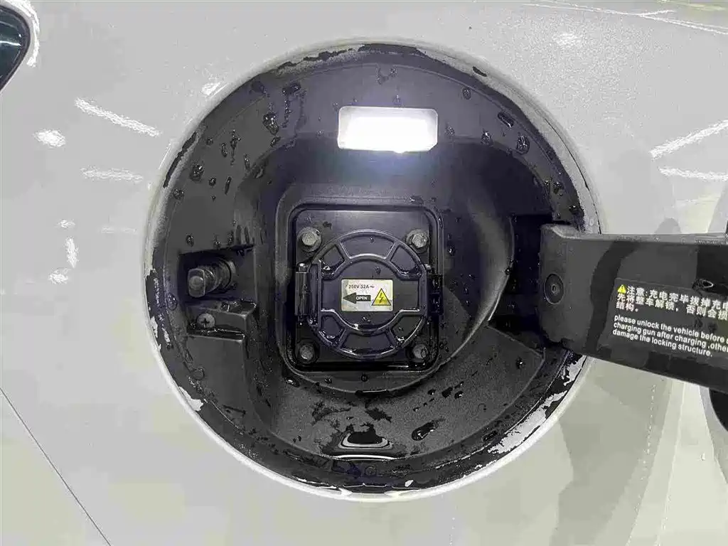 Song PLUS NEV DM-i 110 KM Flagship PLUS