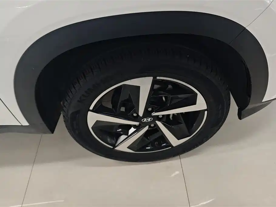 Hyundai ix35 2.0 L Auto 2 WD GLS Leading