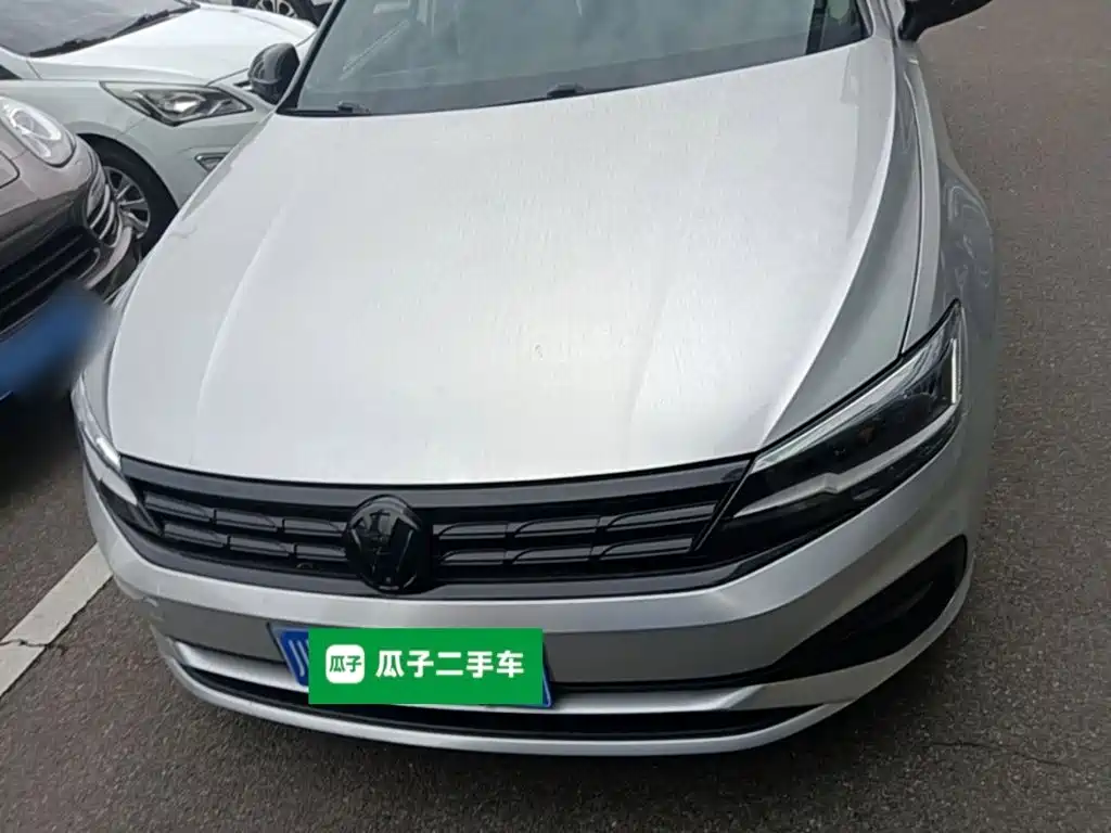 Lamando 230 TSI DSG Style