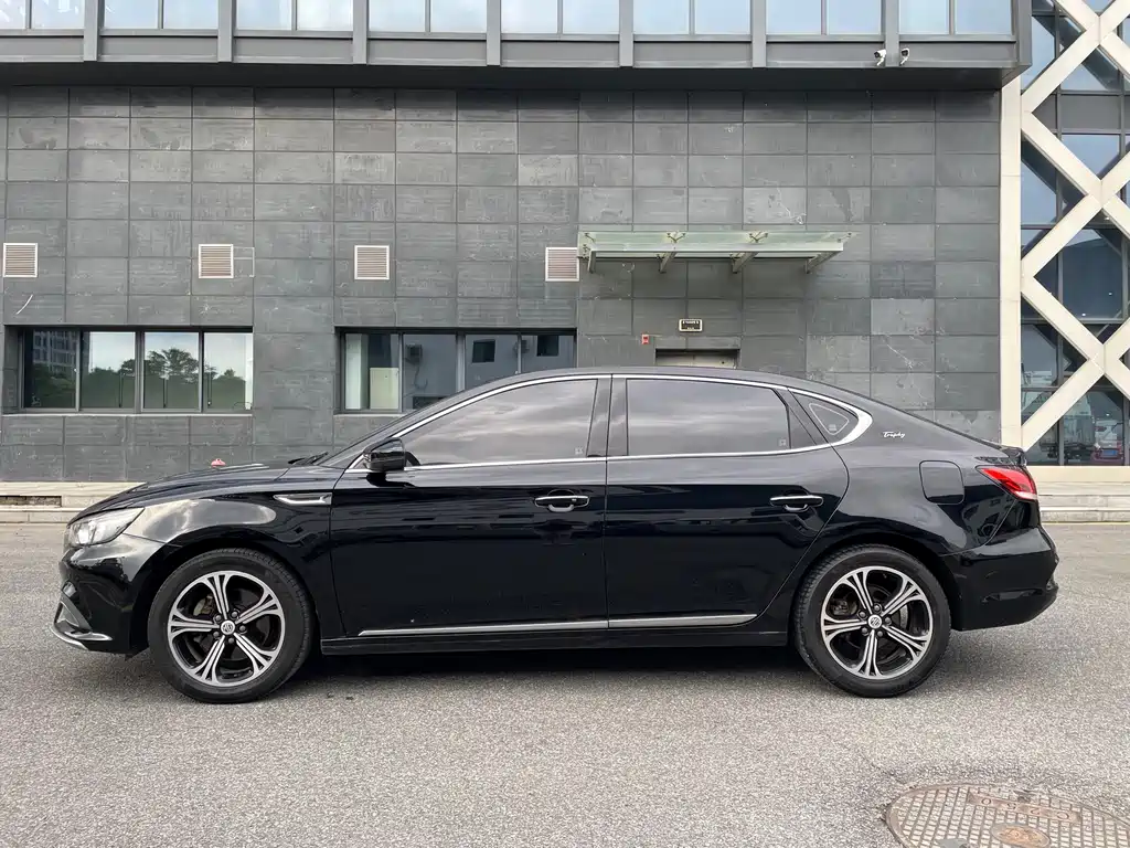 MG6 20 T Auto Trophy10 th Anniversary