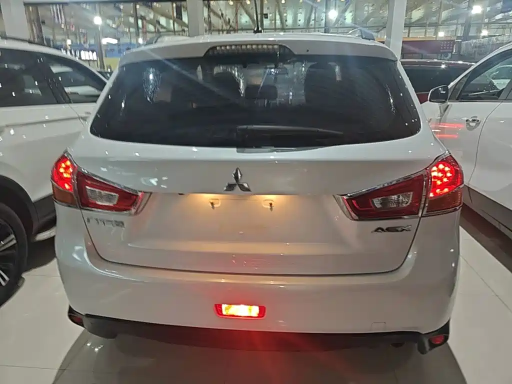 ASX 2.0 L CVT 2 WD Elite