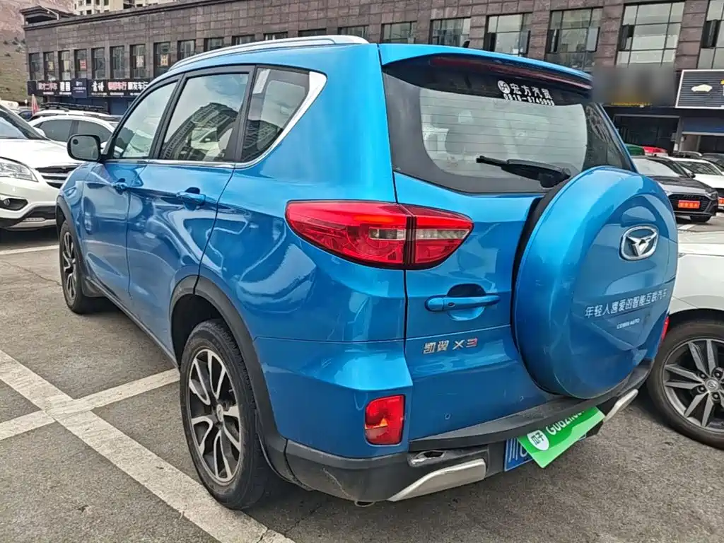 Cowin X3 凯翼X3 2016款 1.6 L 手动智联II版