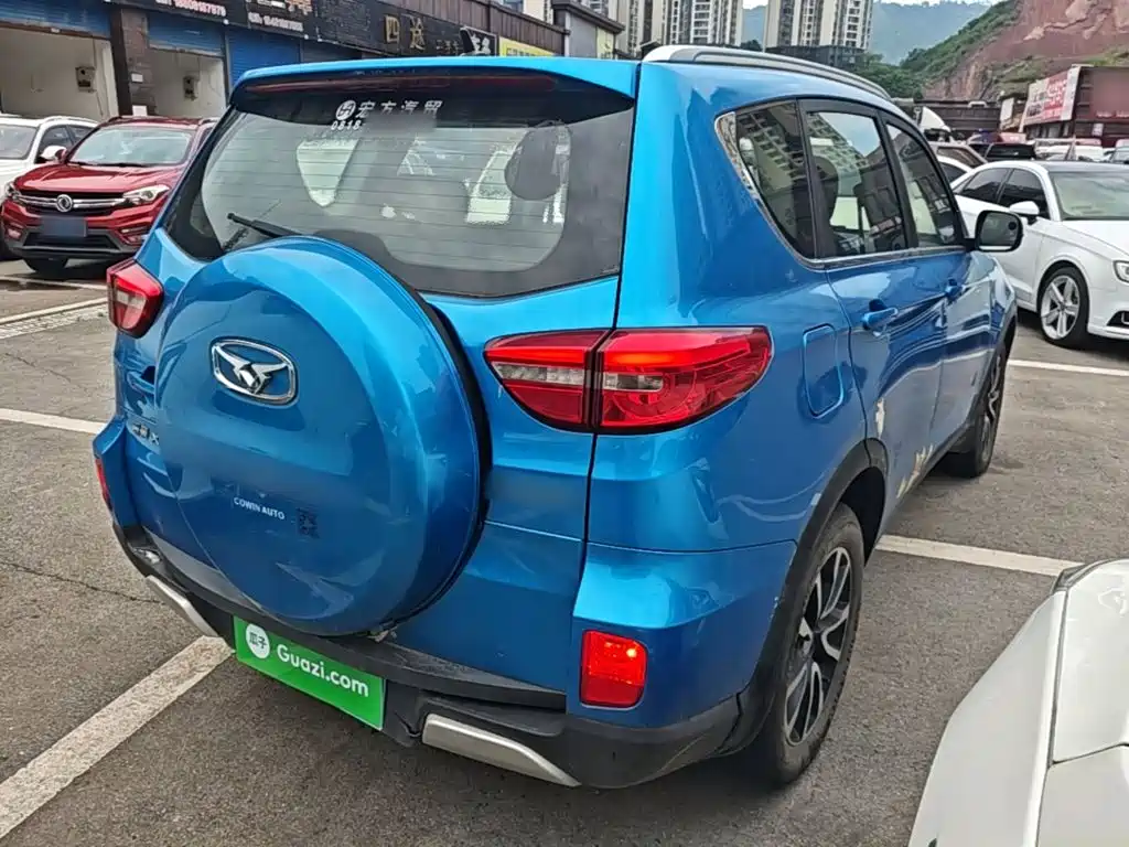 Cowin X3 凯翼X3 2016款 1.6 L 手动智联II版