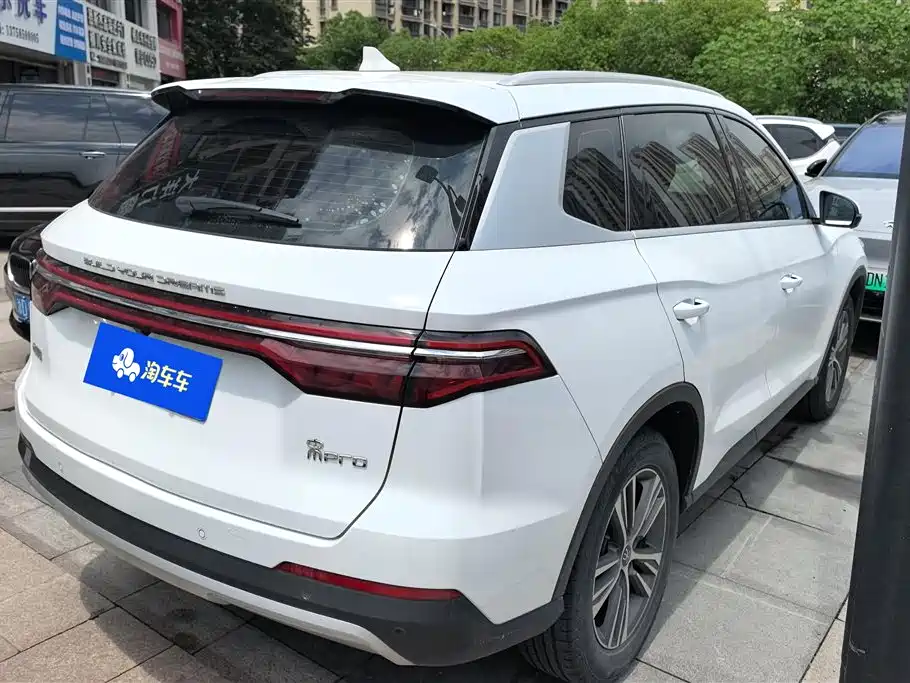 Song Pro 1.5 T Auto Luxury