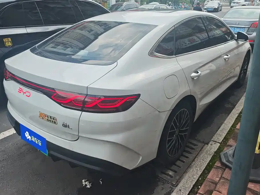 Qin L DM-i 120 KM Outstanding