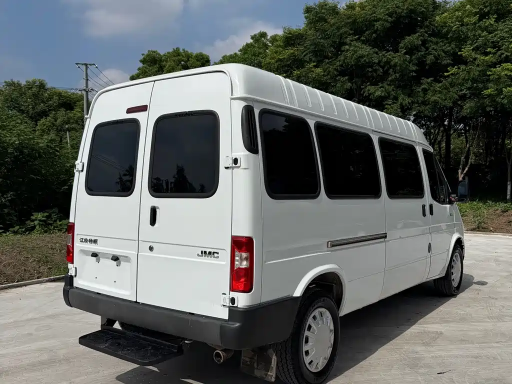 Transit Custom 2.8 T Space King Standard LWB Mid High Roof Rear Single Tire - Step 6-seat Diesel CN-VI JX493