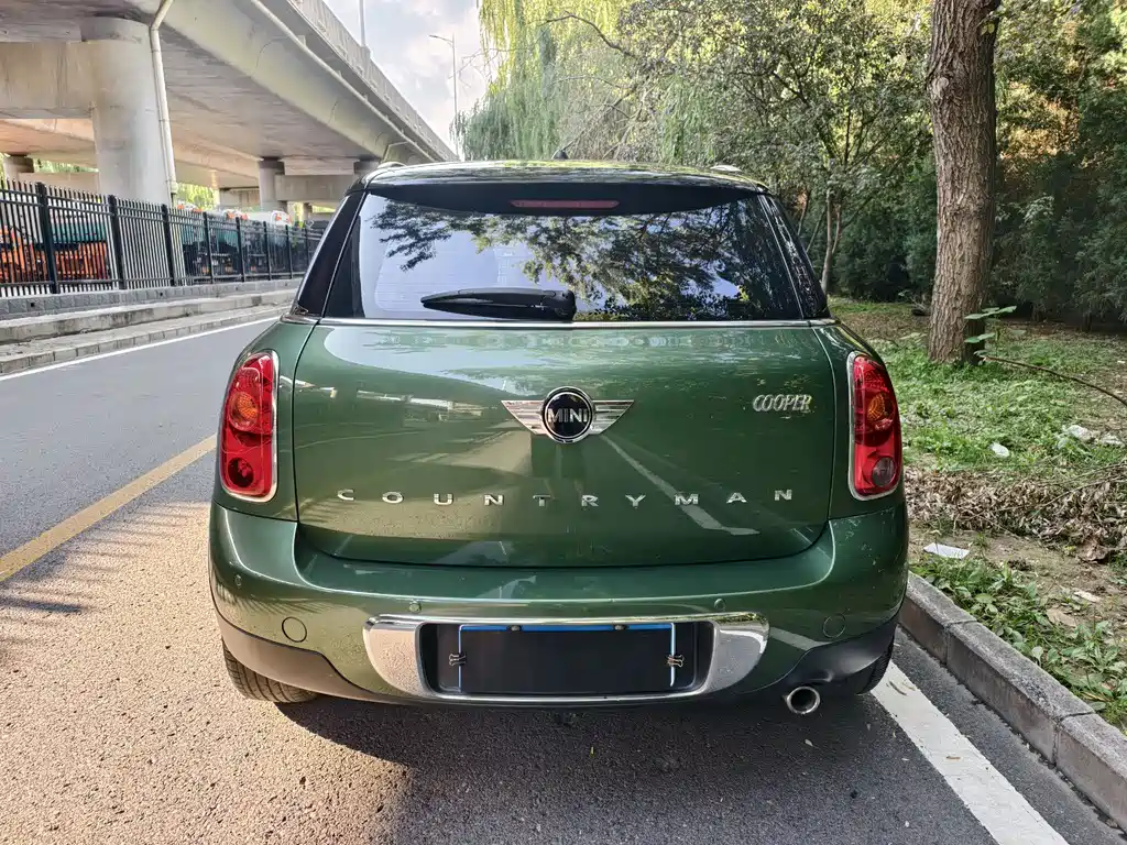 MINI COUNTRYMAN 1.6 L COOPER Fun