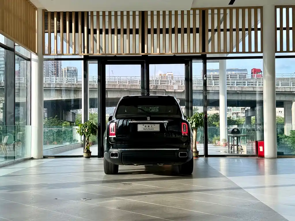 Cullinan 5-seat
