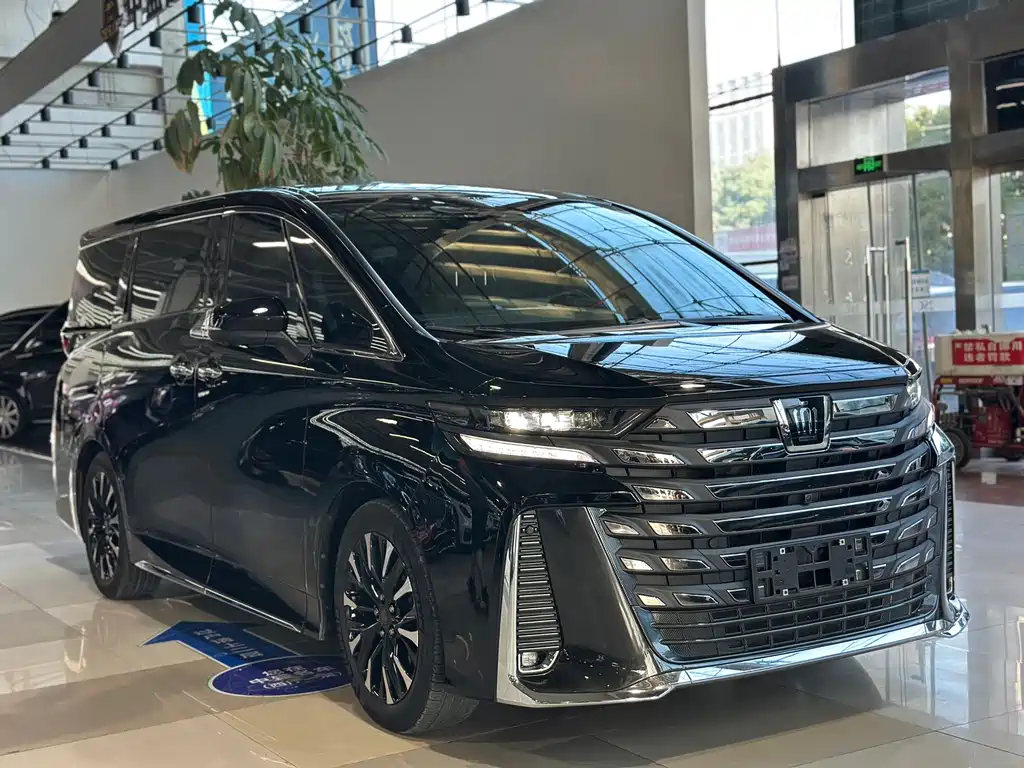 Vellfire Crown Dual Engine 2.5 L Supreme