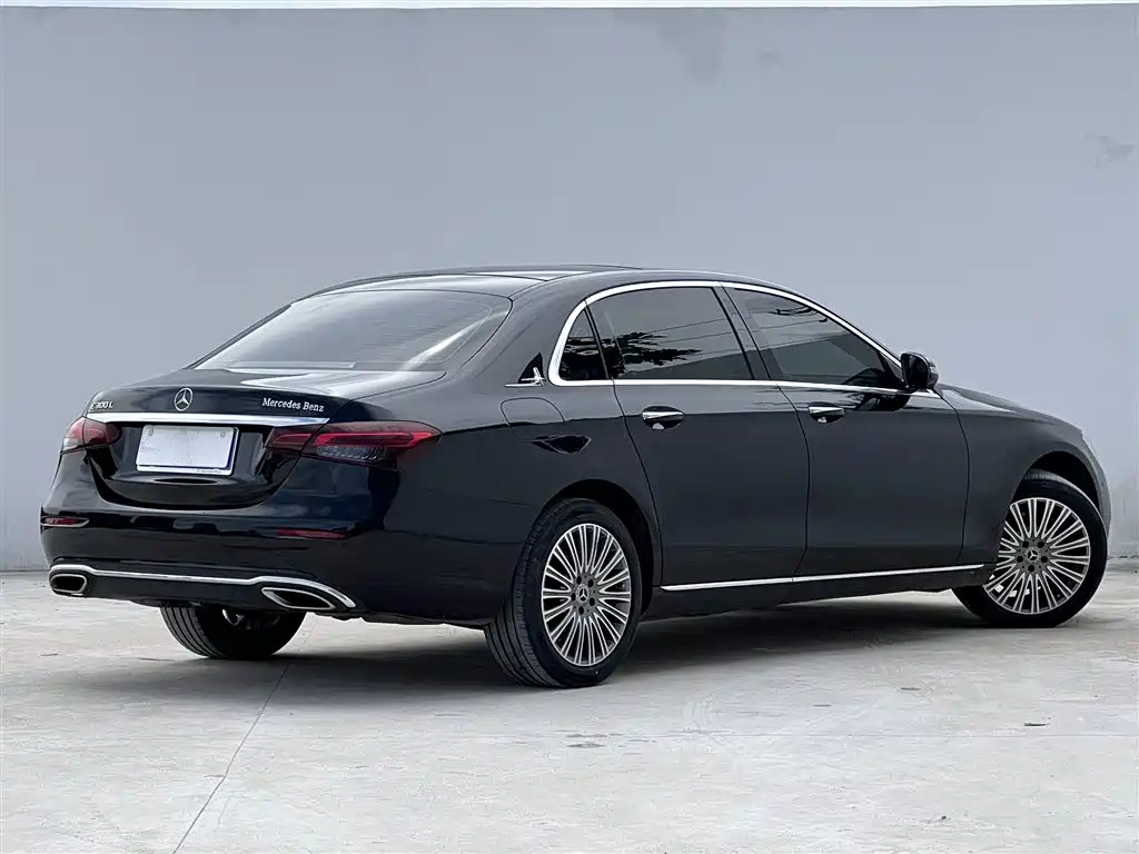 Mercedes-Benz E-Class Facelift E 300 L Luxury